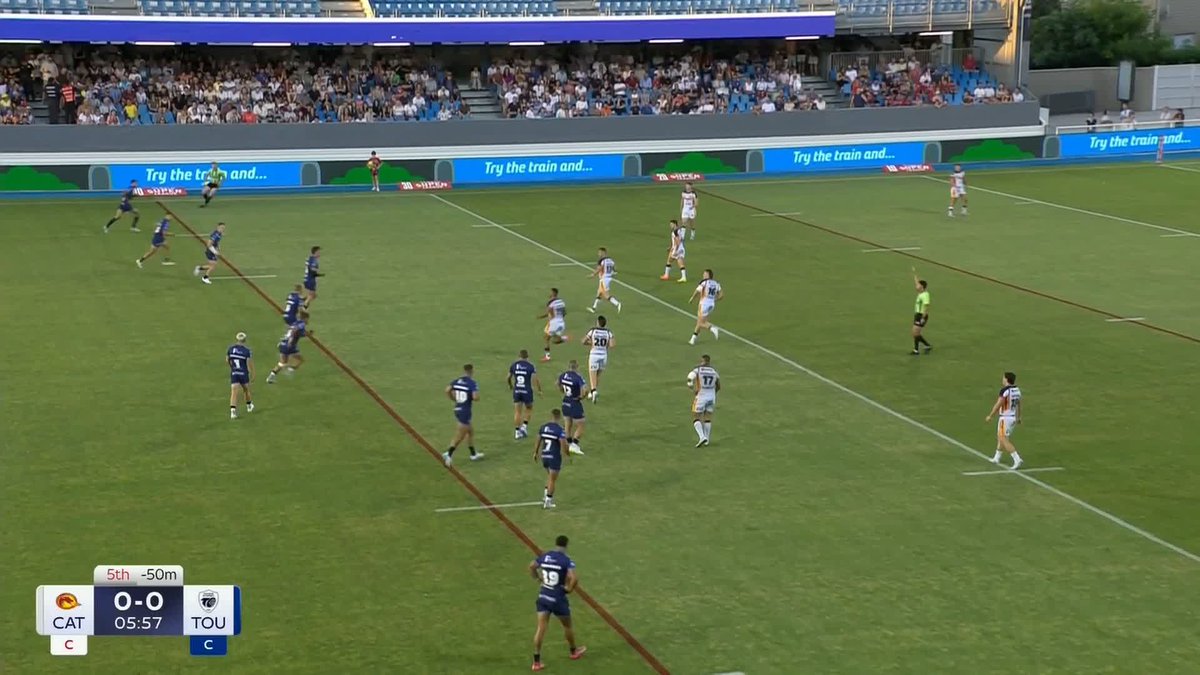 "It came almost from nowhere!" Luke Polselli picks it out the air and scores the first try of the game for Toulouse against the Dragons 🔥