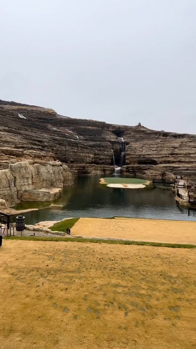⛳️🔥🤯 The 19th hole at Payne’s Valley is amazing This cliff is where someone drove a golf cart off of yesterday… 😬