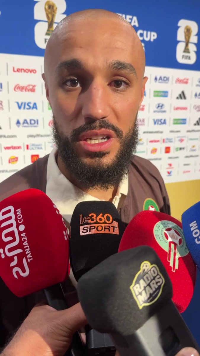 🇲🇦💬 Noussair Mazraoui : « Avant chaque match, Sa Majesté le Roi nous dit qu'il est avec nous, que les jeunes sont avec nous. Ce soutien nous motive énormément 🤍 »