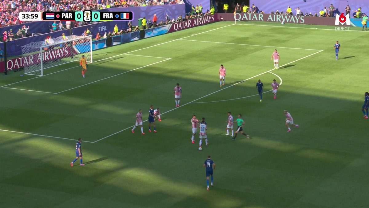 Grosse tension entre les deux équipes après une faute sur Mbappé : ce huitième de finale monte en température 🔥 France 0-0 Paraguay. Suivez le match sur M6 et M6+ #CDM2026 #FIFAWorldCup #PARFRA