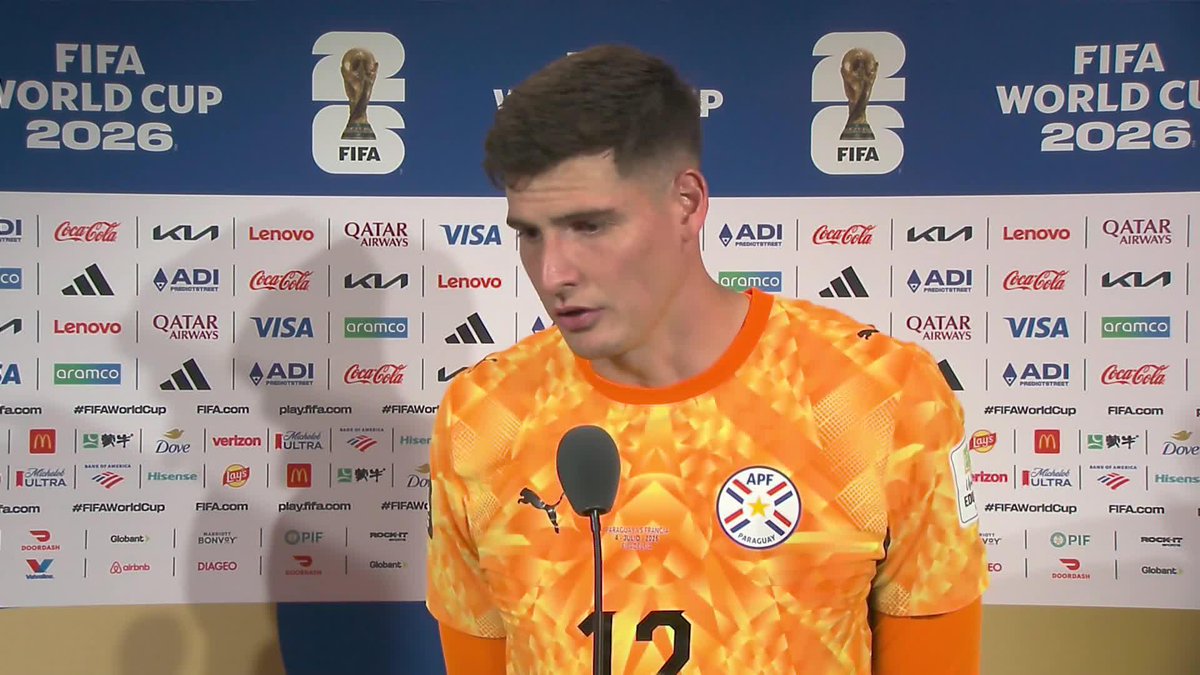 "ESTO ES FÚTBOL, SI NO ESTÁN ACOSTUMBRADOS A ESTO, BUENO, QUÉ LE VAMOS A HACER" Orlando Gill justificó la forma de jugar y meter de Paraguay ante Francia. #MundialEnDSPORTS | #FIFAWorldCup
