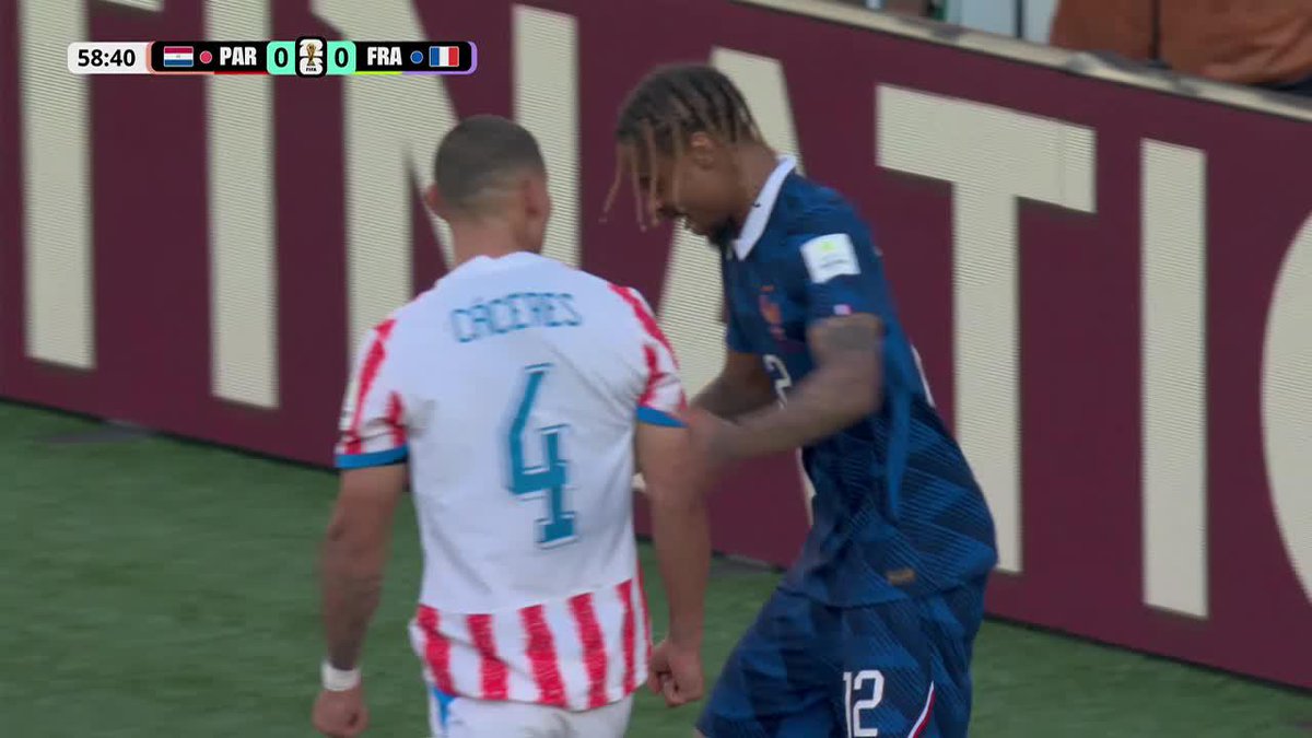 ¡PERO CLARO! Cáceres le gritó EN LA CARA el quite a Barcola… La reacción del francés es TOP. ⚽ #ESPNMundial 📺 Mirá los mejores partidos de la #FIFAWorldCup por ESPN, en el Plan Premium de #DisneyPlus