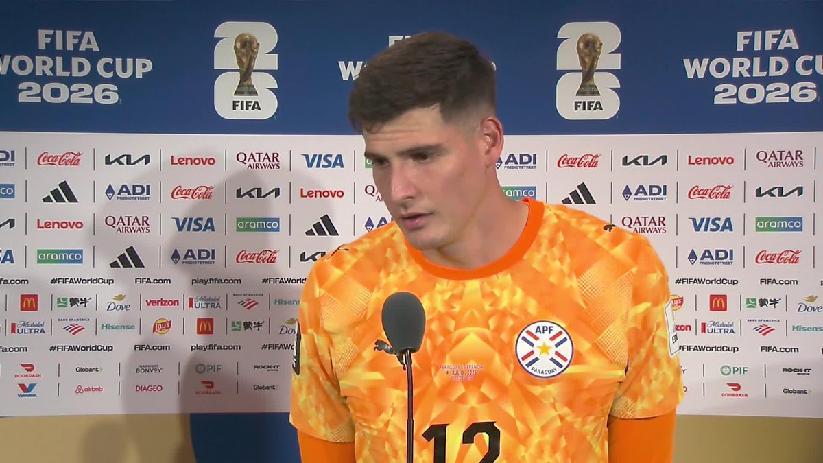 "ESTO ES FÚTBOL, SI NO ESTÁN ACOSTUMBRADOS A ESTO QUE LE VAMOS A HACER. PARAGUAY ES ASÍ, UNA SELECCIÓN RUDA. SI PASA EL BALÓN NO PASA EL HOMBRE" 👊🏼 Orlando Gill ⚽ #ESPNMundial 📺 Mirá los mejores partidos de la #FIFAWorldCup por ESPN, en el Plan Premium de #DisneyPlus