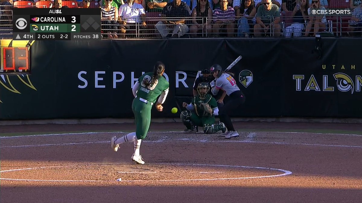 THIRD GAME IN A ROW WITH A REESE ATWOOD HOMER LETS GOOOOOOOO