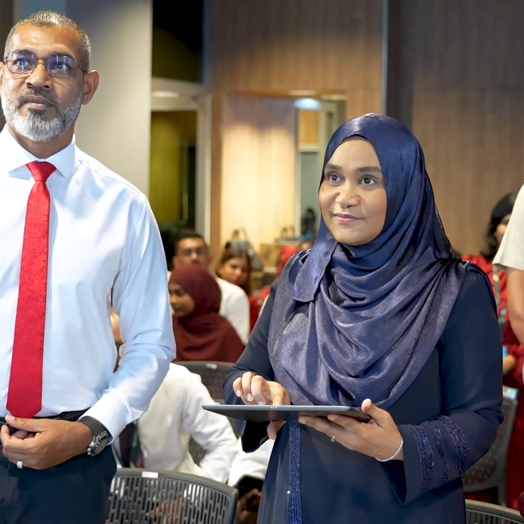 ރައީސުލްޖުމްހޫރިއްޔާގެ އަނބިކަނބަލުން، އިންދިރާގާނދީ މެމޯރިއަލް ހޮސްޕިޓަލުގެ ނޭޝަނަލް ކާޑިއެކް ސެންޓަރަށް 10އަހަރު ފުރުން ފާހަގަކުރުމަށް ބޭއްވި ރަސްމިއްޔާތުގައި ބައިވެރިވެ ވަޑައިގަތުން