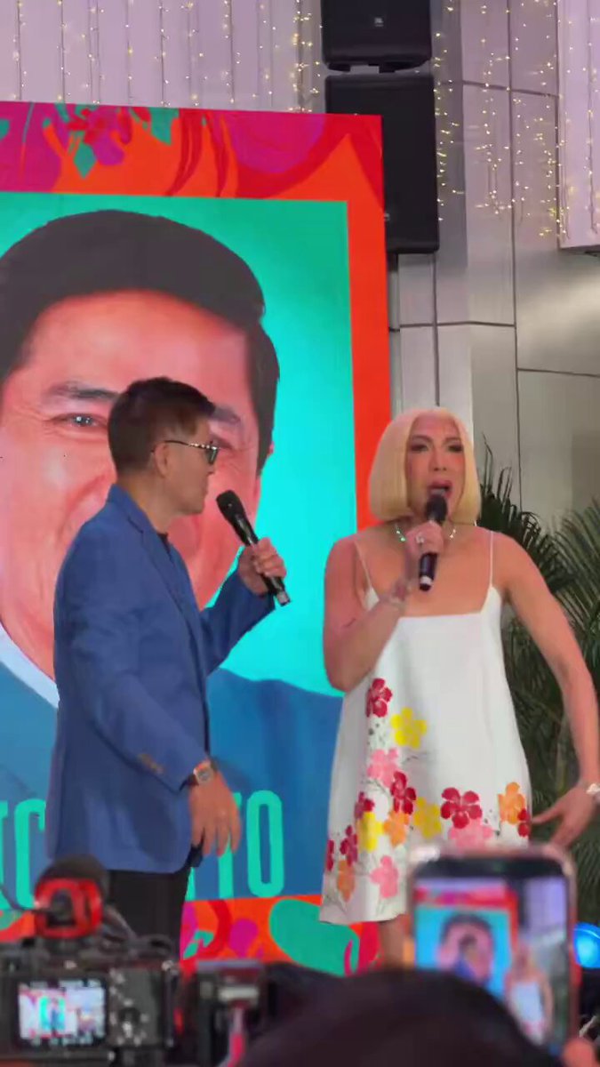 CALLING DABARKADS and MADLANG PEOPLE! WATCH: Vice Ganda and Vic Sotto greet their noontime show audiences as they officially announced their upcoming film collaboration, “The Greatest Showdown,” on Sunday, July 5, at a mall in Cubao. | Jessica Ann Evangelista