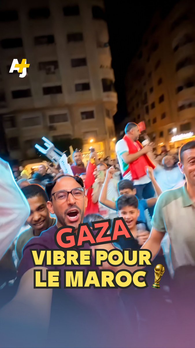 Scènes de liesse de Gaza à Jérusalem-Est occupée pour célébrer la Palestine et le Maroc, qualifié pour les 1/4 de finale du Mondial :