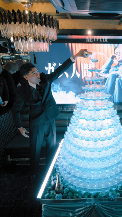 Netflixシリーズ『ガス人間』独占配信記念！ 一夜限りの「ホストーク」開催🍾 出演：小栗旬、広瀬すず、林遣都、UTA、渋谷龍太（SUPER BEAVER） 撮影秘話や、ここだけの特別な対談は Netflix公式YouTubeをチェック🥂 広瀬すず 渋谷龍太 SUPER BEAVER SUPER BEAVER 金夜叉~ZERO ~@エルコレ #ガス人間 #humanvapor #悪ガス爆発 #人間燃料 #パーフィニー
