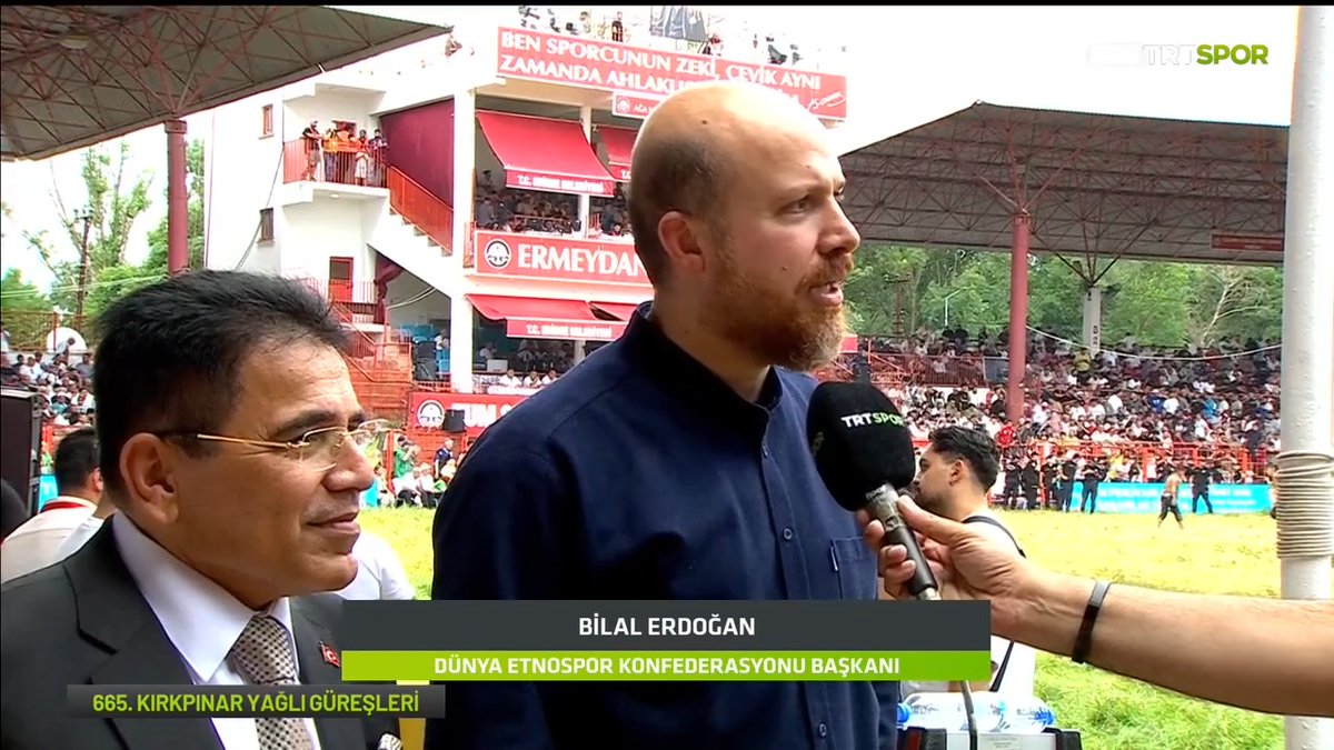 🗣️ "Yağlı güreşi gönül coğrafyası Balkanlar başta olmak üzere daha fazla tanıtma ihtiyacımız var." 👔 Kırkpınar'ı yerinde takip eden Dünya Etnospor Birliği Başkanı Bilal Erdoğan, TRT Spor'a konuştu.