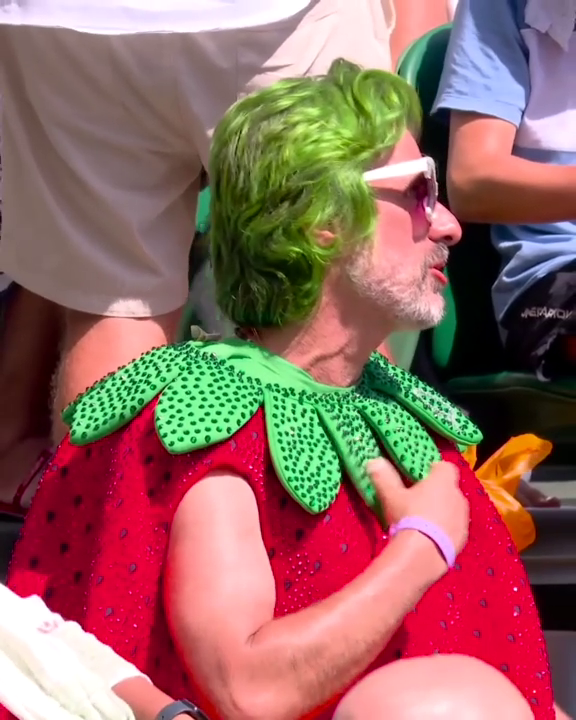 "Wow that takes some guts." Wimbledon bringing out some stunning fits 😂🍓 Watch every match on the ESPN App.