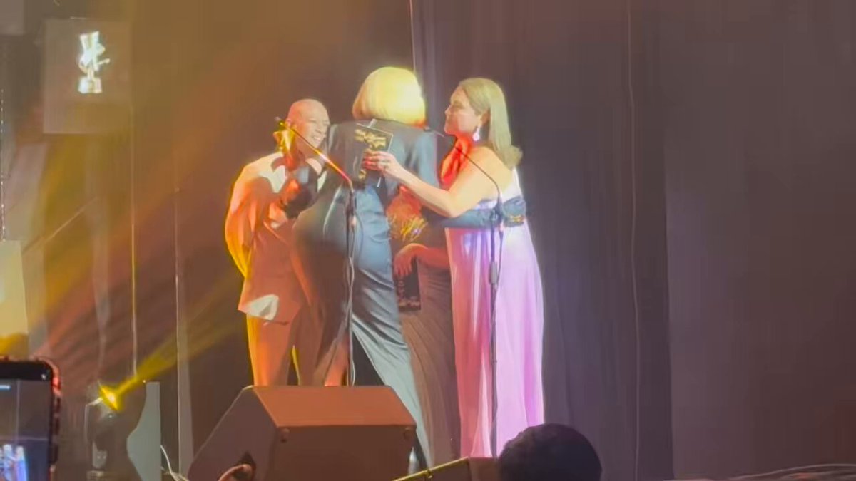 Vice Ganda was again honored with the “Box Office Hero” award by the Eddys during it’s 9th edition. Vice Ganda also received the honor last year. | via Anna Cerezo