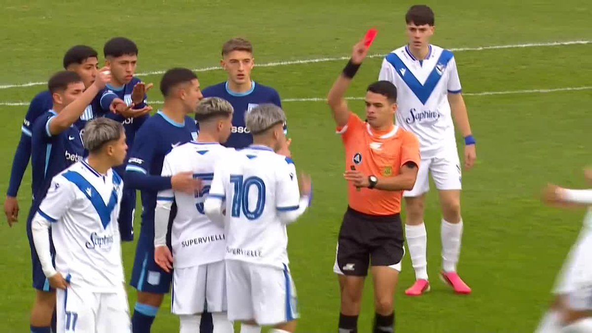 😳🇦🇷 DOBLE EXPULSIÓN A LOS 38 SEGUNDOS. Pasó en la semifinal de Reserva entre Vélez y Racing… Ramírez y Tello fueron EXPULSADOS EN LA PRIMERA JUGADA DEL PARTIDO. Increíble. ⛔️