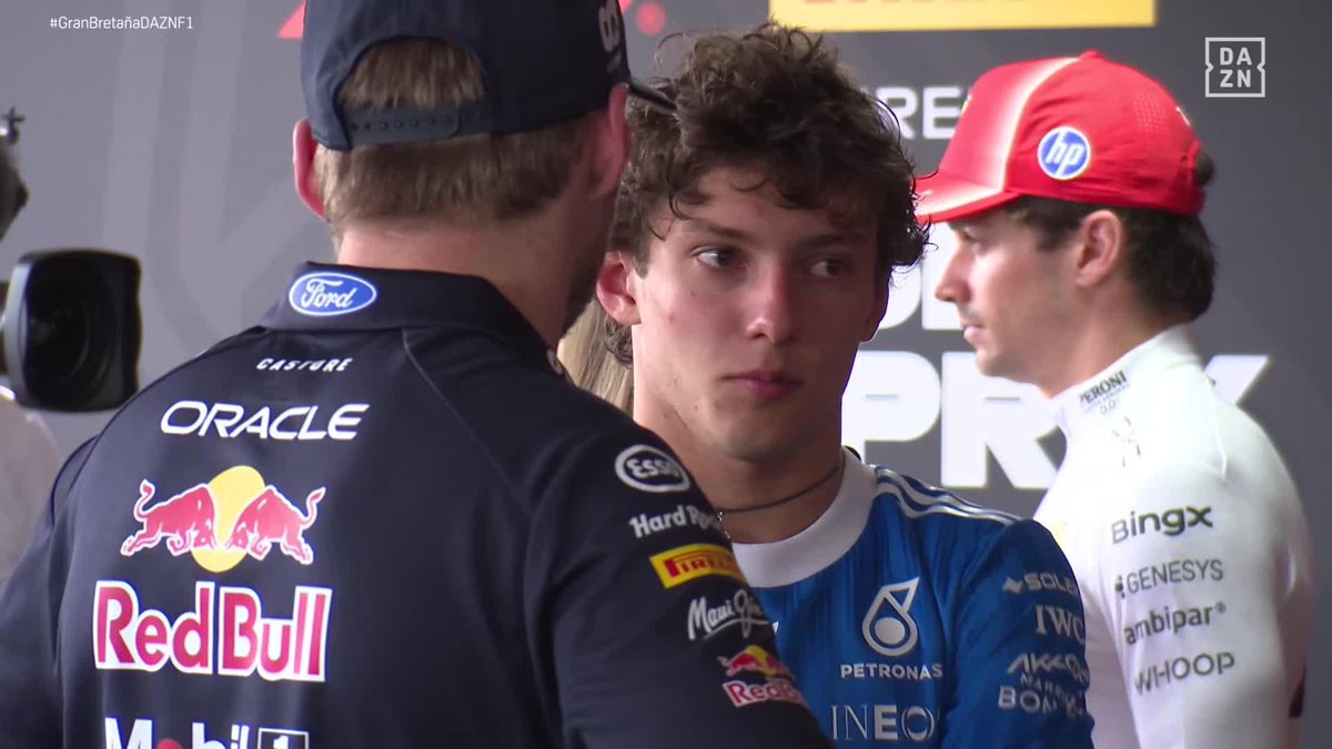 kimi’s got his eyes red 🥹🥹 but he’s still smiling… and max… my drivers holding up together 😭😭🫂🫂 FUCK REDBULL FUCK MERCEDES