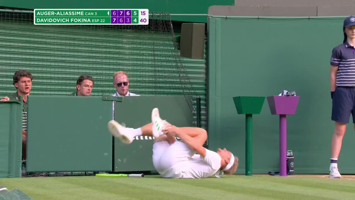 ¡Davidovich Fokina enciende las alarmas! 🚨😥 📺 Mirá #Wimbledon en el Plan Premium de Disney Plus.