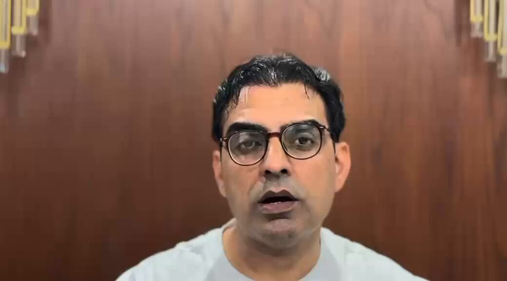 کشمیر والے کوئی انوکھے لاڈلے نہیں ان کا رونا ہی ختم نہیں ہوتا اگر یہ باز نہ آۓ تو اپنے مزید بندے مروائیں گے اب ان کی مزید بدمعاشی نہیں چلے گی عسکری صحافی عمر چیمہ بدمعاشی پر اتر آیا
