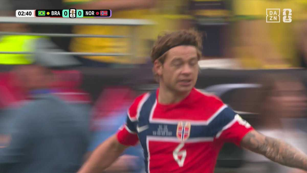 ノルウェー🇳🇴が開始早々ネットを揺らすも… 判定は惜しくもオフサイド 🏆️#FIFAワールドカップ ラウンド16 🆚ブラジル×ノルウェー 📱#DAZN ライブ配信中 #本気で楽しむならDAZN コカ･コーラ