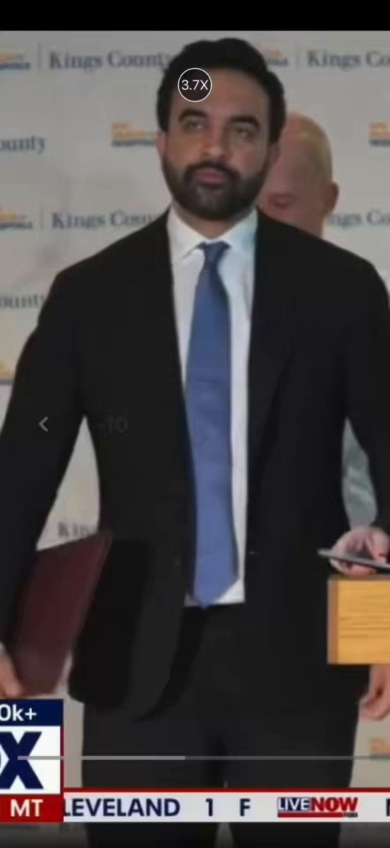 I sped up Zohran Mamdani’s 10 minute press conference to 5x so you can get a clearer sense of his body language. He was speaking about the overnight mass shooting in New York City and the detective who was shot. This is the kind of body language you’d see from someone who’s completely detached and more annoyed to be there than genuinely affected by what happened.