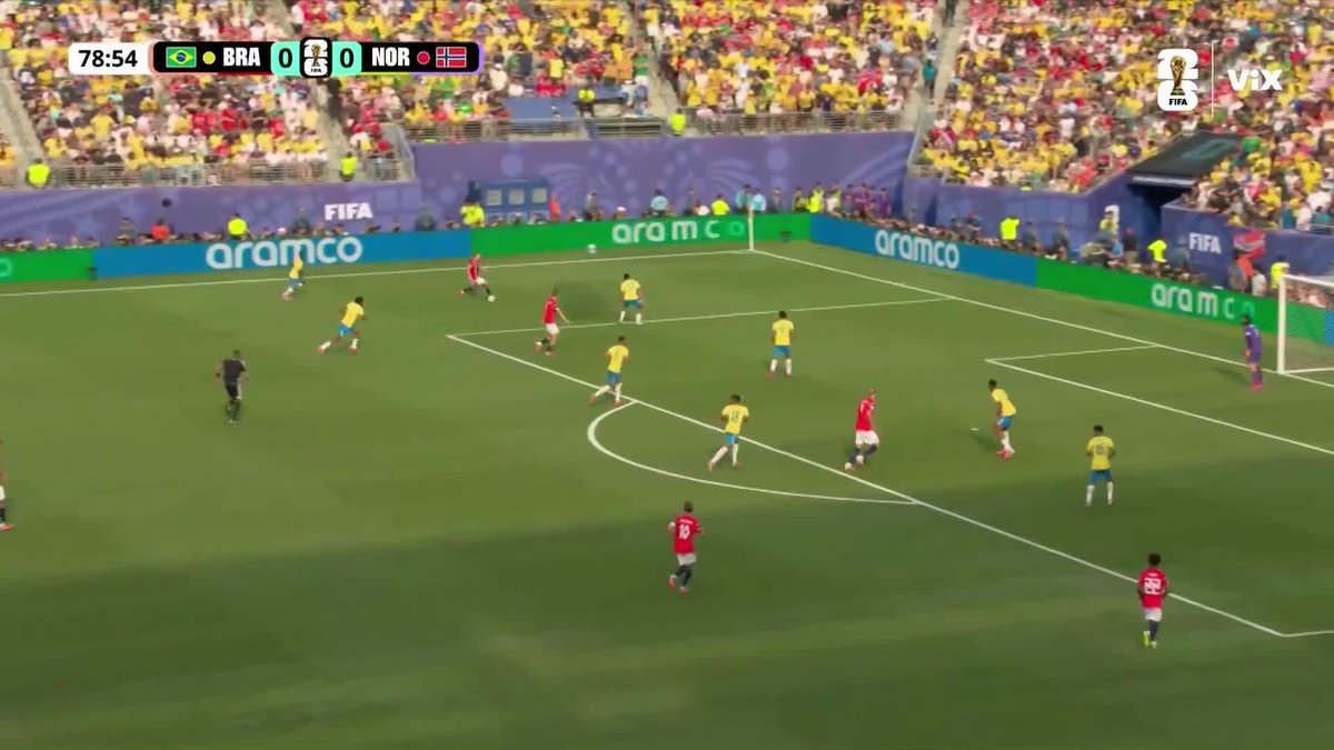 ¡GOOOOL DE NORUEGA! ¡GOOOOL DE HALAAND! 🤌⚽ ¡Cabezazo del androide! ¡Ya le ganan a Brasil! #ElMundialEsNuestro y la magia de los Octavos de Final de la Copa Mundial de la FIFA 2026 se vive por @televisa y @vix 📺🏆