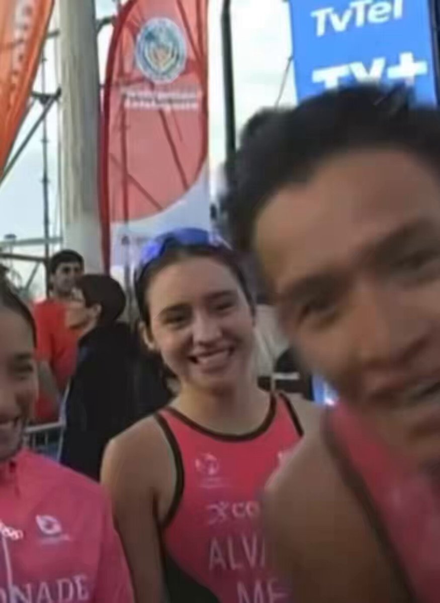 #Triatlón 3️⃣ ¿Y SI SÍ? 🏆 México 🇲🇽 (Tapia, Álvarez, Peñaflor y Probert) se coronó campeón en los relevos mixtos del Campeonato Panamericano de Antofagasta 🇨🇱 Después de cruzar la meta, Aram Peñaflor 🇲🇽 le mandó un guiño a Selección Nacional