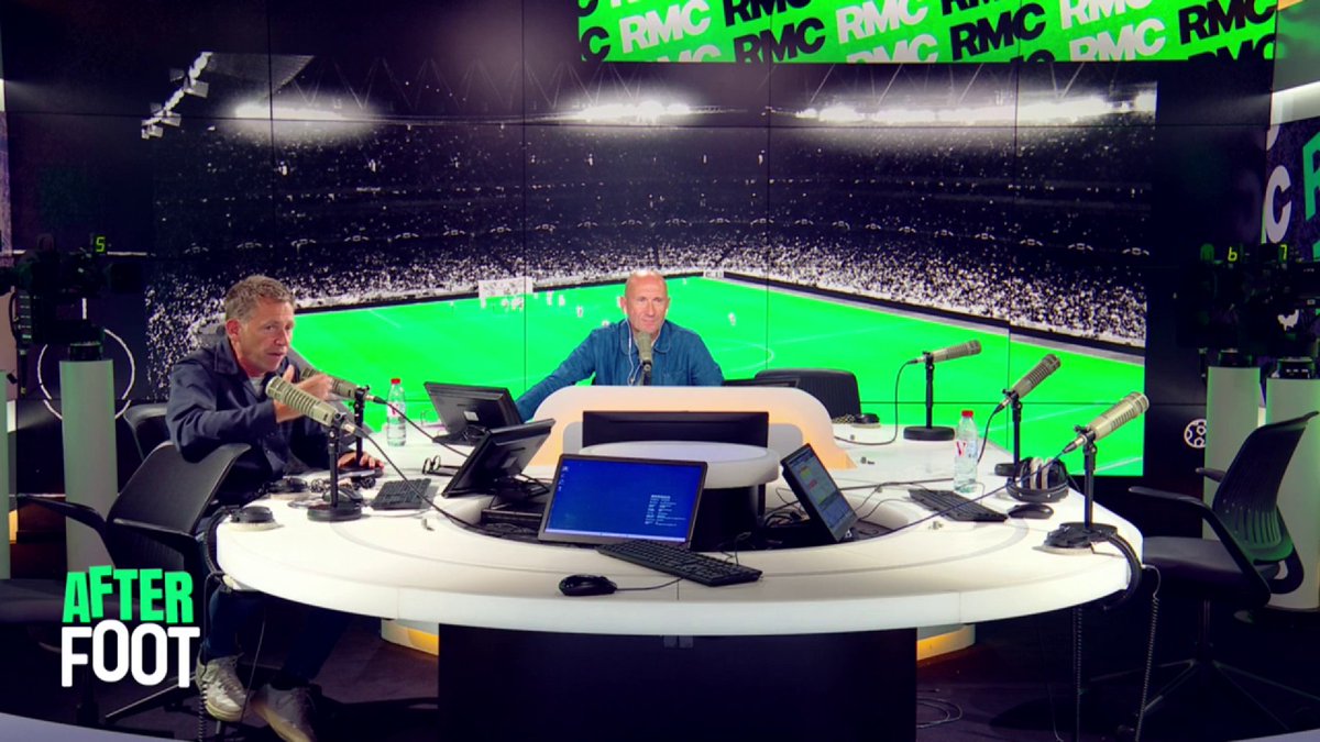 🗣🇧🇷 Gros débat en plateau concernant le Brésil entre Kevin Diaz, Daniel Riolo et Kadson, auditeur et supporter brésilien. Kadson : "Neymar devait débuter ce match, et il aurait marqué le penalty à la 11ème minute." Daniel : "Si tu penses que Neymar peut débuter un 8è de Coupe du Monde..."