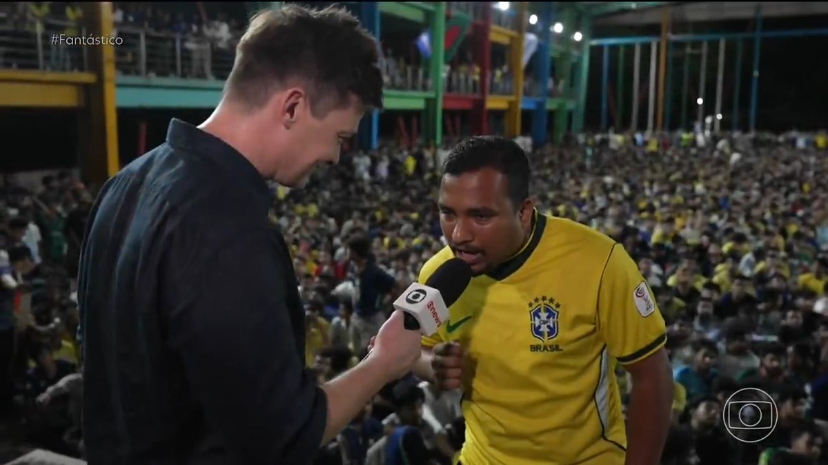 Bangladesh parou mais uma vez para ver a seleção brasileira. Veja como foi a reação ao jogo contra a Noruega.
