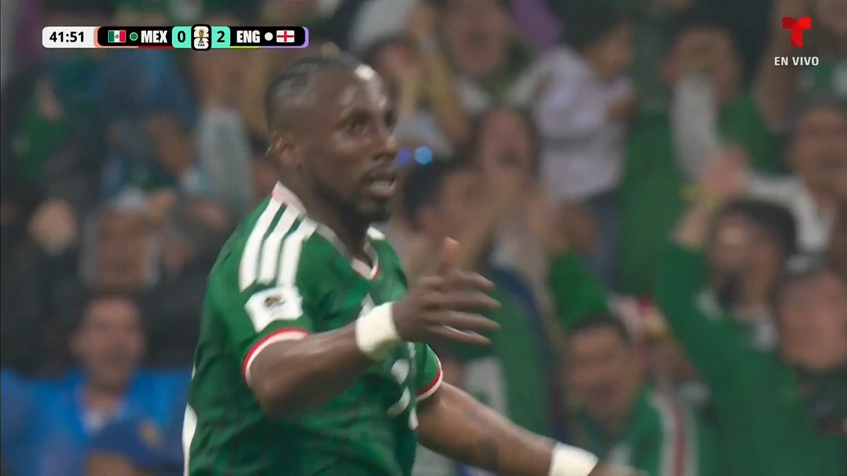 ยกยกยกREACCIONA MรXICO!!! ยกยกยกJULIรN QUIรONES APARECIร!!! El goleador mexicano en la Copa del Mundo 2026 perfora la porterรญa inglesa y acorta distancias en el partido.