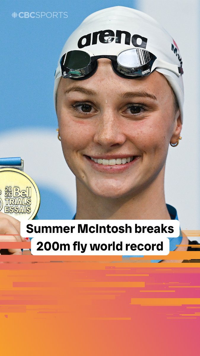 Summer breaks the 200m butterfly world record in Montreal🇨🇦🙌 McIntosh reflected with Devin Heroux on the accomplishment