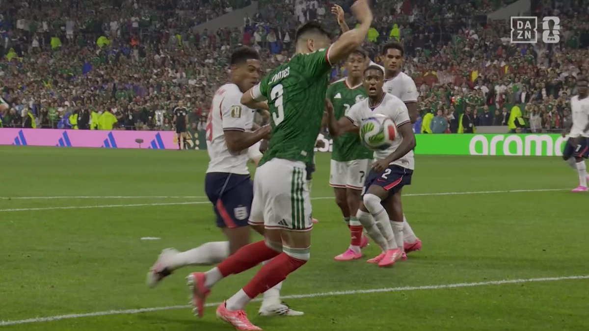 ¡SENCILLAMENTE INCREÍBLE! 😱 INGLATERRA SALVÁNDOSE CON UN PARADÓN DE PICKFORD Y UNA SALVADA BRUTAL DE BELLINGHAM EN EL DESCUENTO 🧨 #DAZNMundial
