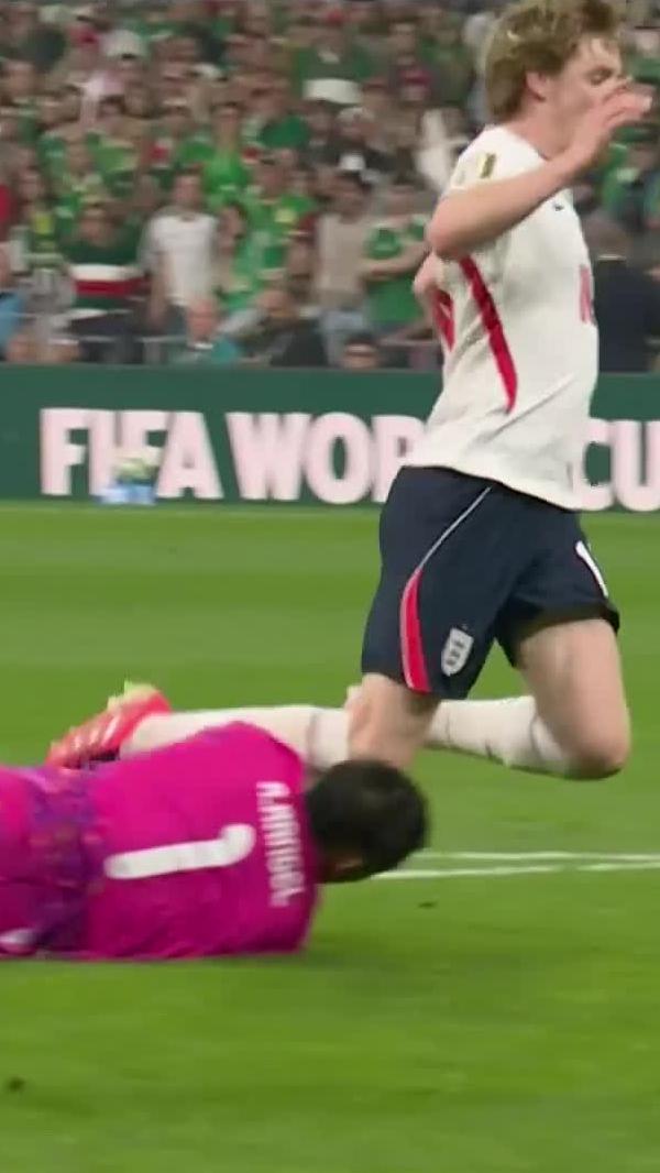 Gordon's blistering pace wins the penalty 👟⚡ 📺 Stream #FIFAWorldCup on DStv: