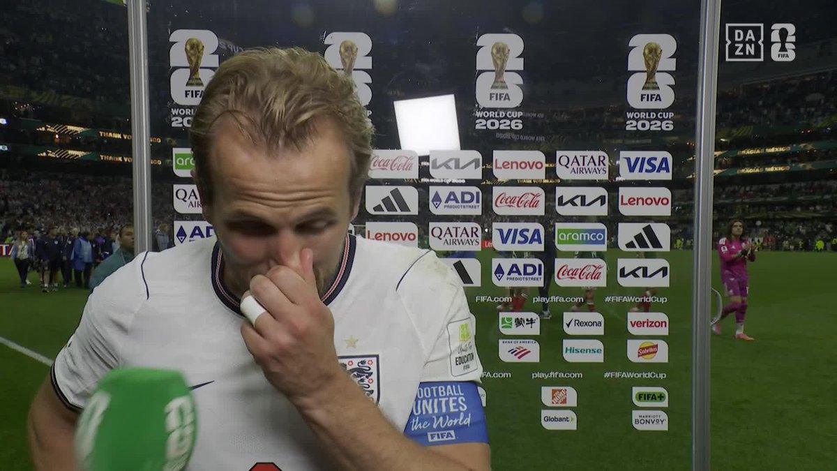 ¡¡¡PERO HARRY!!! 🤣 Kane se ha quedado sin voz tras celebrar el pase a cuartos 🗣️ #DAZNMundial #FIFAWorldCup