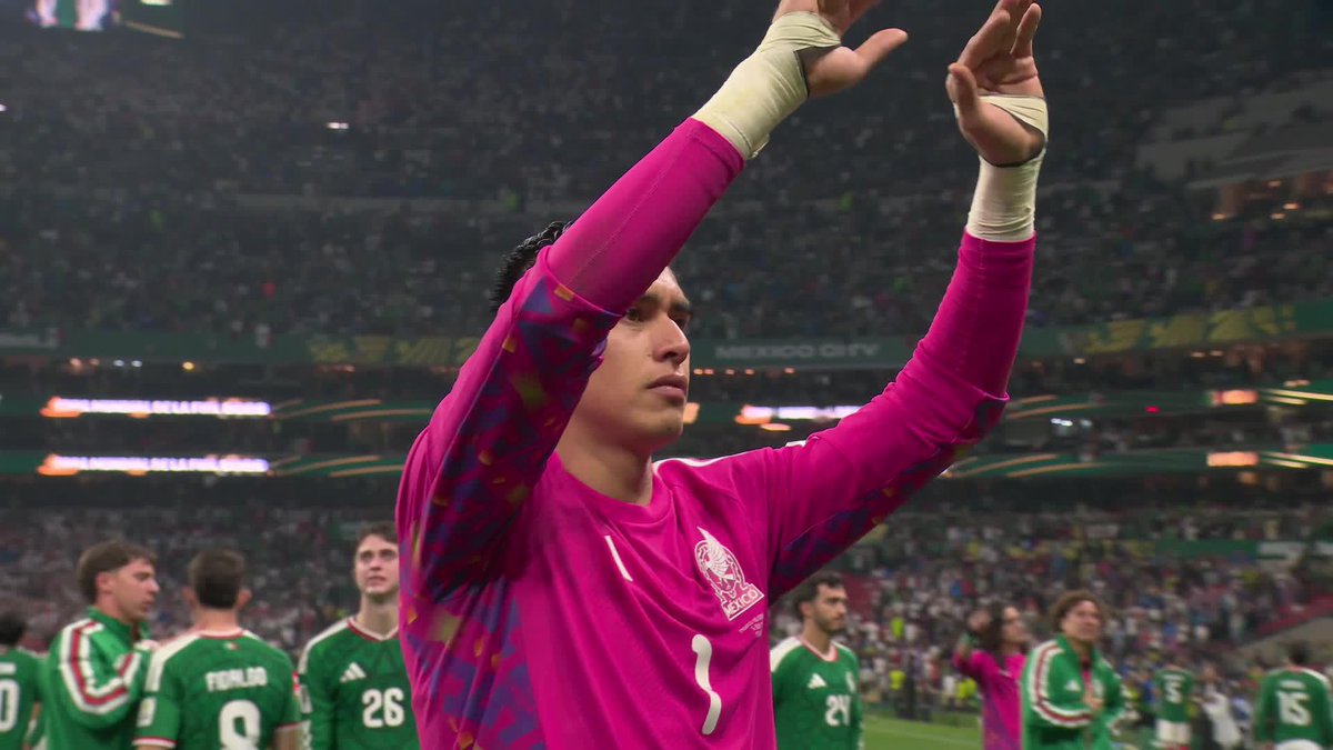 🇲🇽2️⃣⚽️3️⃣🏴󠁧󠁢󠁥󠁮󠁧󠁿 | 8avos DE FINAL | AHORA - MUNDIAL 2026: Los jugadores de México se despidieron de su hinchada en el estadio Azteca tras quedar eliminados.