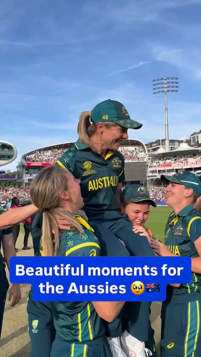 A LOVELY GESTURE BY PERRY 🥹 - She was hugging the Captain & then took her on the shoulder after the T20 World Cup victory.