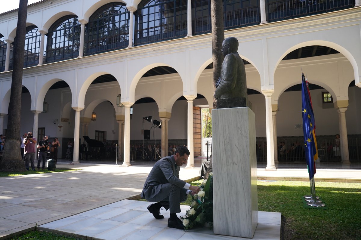 Blas Infante apelaba a las personas más opuestas a unirse por #Andalucía. Y destacaba la concordia y el diálogo como valores éticos. Nuestro recuerdo a un referente inspirador en el aniversario de su nacimiento. Rechacemos el odio y apostemos por el afán integrador.