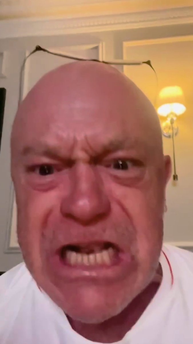 Death. Taxes. Ross Kemp pouring his heart out on social media after an England win 😅