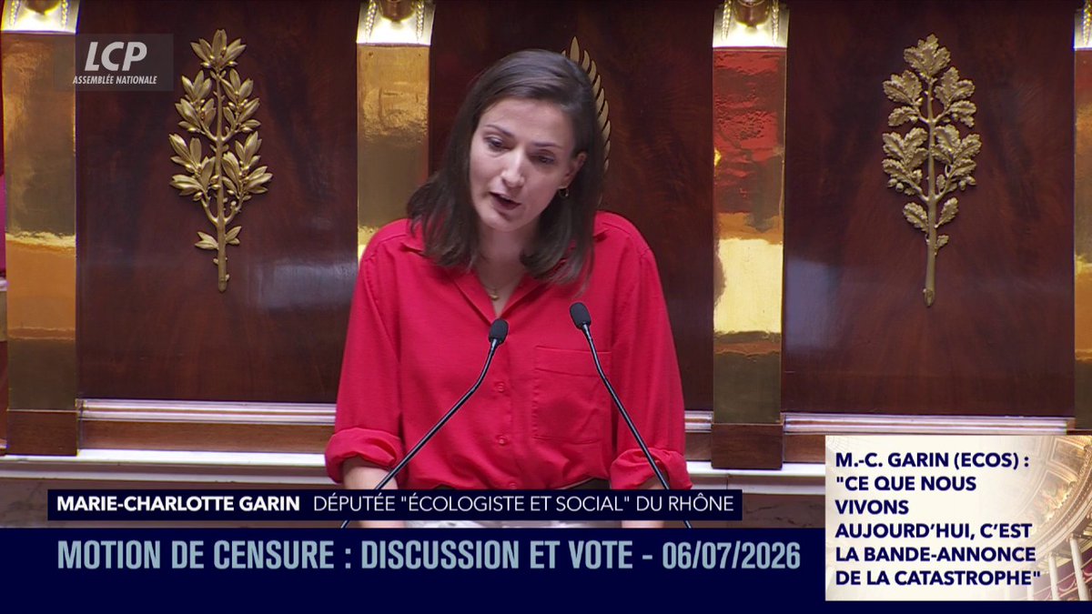 "On nous a assez culpabilisé avec l'eau quand on se brosse les dents et les pailles en carton", lance Marie-Charlotte Garin. "Les 50 personnes les plus riches de la planète émettent à elles-seules plus de gaz à effet de serre que 1,3 milliard d'êtres humains."