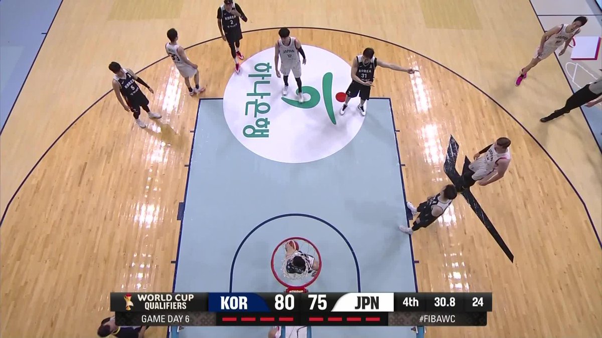 バスケW杯予選!🇯🇵日本vs韓国🇰🇷 BS朝日で放送中📺 / 日本代表連続得点💪🏻 残り2点差‼️ \ ABEMA・TVerでも生配信中️⚡️ #バスケ #W杯 #日本代表