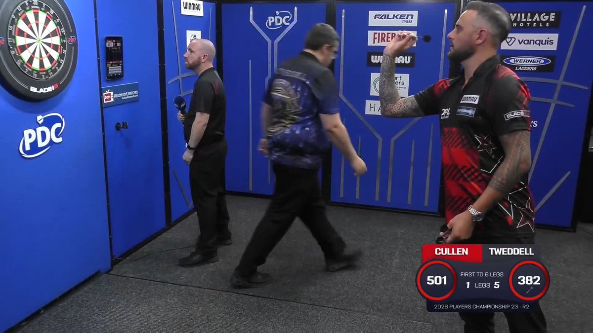 ANOTHER NINE? 🤯 Joe Cullen goes seven darts into another perfect leg, but fails to pin his second nine-darter of the contest, but cleans up in 11! 📺 #PC23