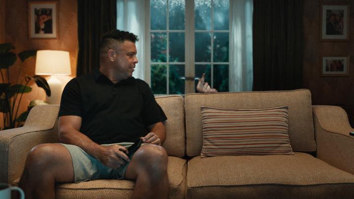 Only one hand can take the trophy. Play FIFA World Cup only on Netflix.