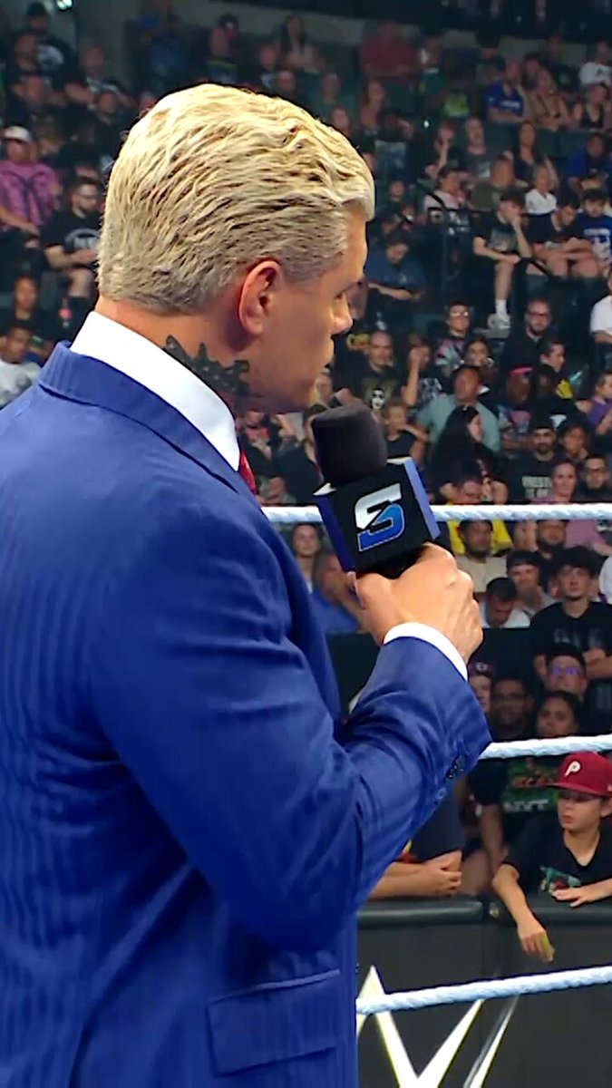 Everyone wants the Undisputed WWE Championship 👀