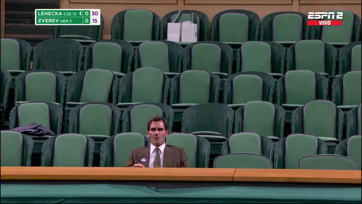 Dejaron solo a Su Majestad. 😔 📺 Mirá #Wimbledon en el Plan Premium de Disney Plus.
