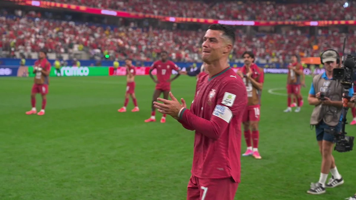¡LAS LÁGRIMAS DE UNA VERDADERA LEYENDA! Cristiano Ronaldo lloró en su último partido en una Copa del Mundo ¡Muchas gracias por todo tu fútbol! ⚽ #ESPNMundial 📺 Mirá los mejores partidos de la #FIFAWorldCup por ESPN, en el Plan Premium de #DisneyPlus
