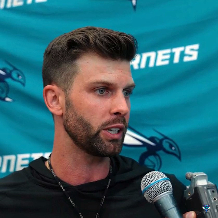 🎙️ Blaine Mueller on coaching Summer League and early impressions of the team: "It's a huge opportunity for everybody, players and staff included, and it's a responsibility I don't take lightly. The first few days have just been tremendous. We got such a great group of returners that have brought these new guys into the fold and really shown them how we do things here, what our identity is in terms of competing, playing together, and playing with joy." "We value every opportunity to go compete. Summer League, some teams or organizations may not view it as something serious, and I think we do. We value it, we know it's a huge opportunity for our guys. Obviously, we're defending champions, but we talked about not trying to repeat an outcome but to repeat a process... so all those things that we discuss in terms of our daily process, the winning habits that we're developing, that's the process that we want to repeat, and that's gonna give us the best opportunity to repeat the outcome." (📹