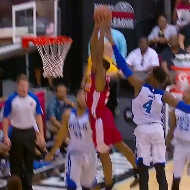 Andrew Wiggins playing with the Cavs in the 2014 Summer League
