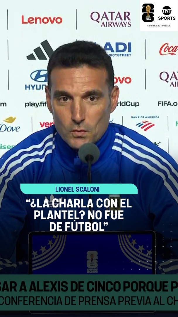 "VARIAS CHARLAS NO, UNA" 👀 La contundente respuesta de LIONEL SCALONI sobre la charla que mantuvo con algunos de los referentes de la Selección Argentina en el entrenamiento de hoy. #TNTSportsMundial