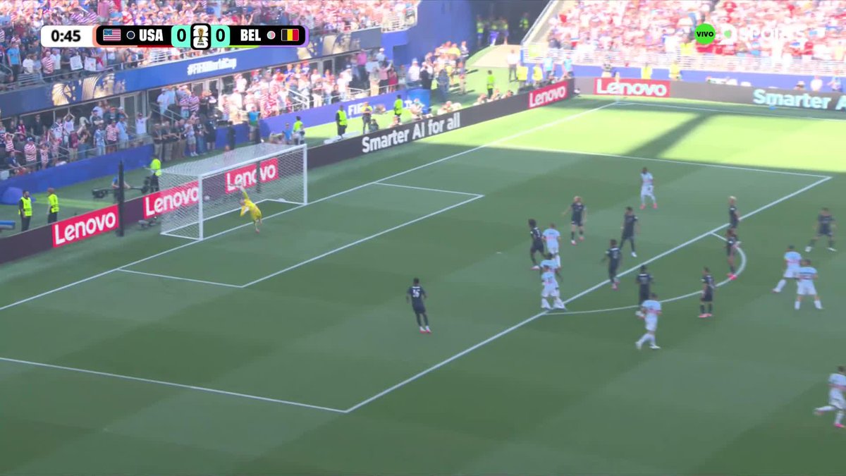 🇺🇸🧤 ATAJADÓN DE FREESE AL MINUTO DE JUEGO.