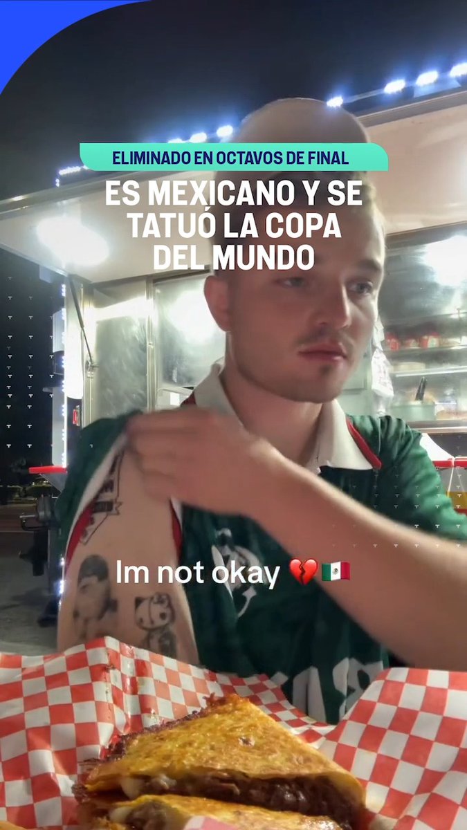 SE TATUÓ LA COPA DEL MUNDO 😐 🇲🇽 Atención al tatuaje de este hincha MEXICANO con la Copa del Mundo en su brazo, pese a la eliminación en octavos de final ante Inglaterra. 🎥 @_shangaii_ en IG #TNTSportsMundial