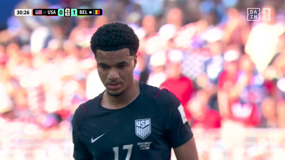 飛び道具が窮地を救う🚀 ティルマンがFKを直接沈め同点に追いつく🔥 🏆#FIFAワールドカップ ラウンド16 🆚アメリカ×ベルギー 📱#DAZN ライブ配信中 #本気で楽しむならDAZN コカ・コーラ