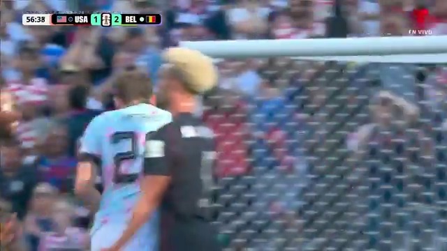 ¡¡¡GOL DE BÉLGICA!!! ¡¡¡TREMENDO ERROR DEL PORTERO ESTADOUNIDENSE!!! Hans Vanaken aprovecha error defensivo de Estados Unidos, Matt Freese comete la pérdida de pelota.