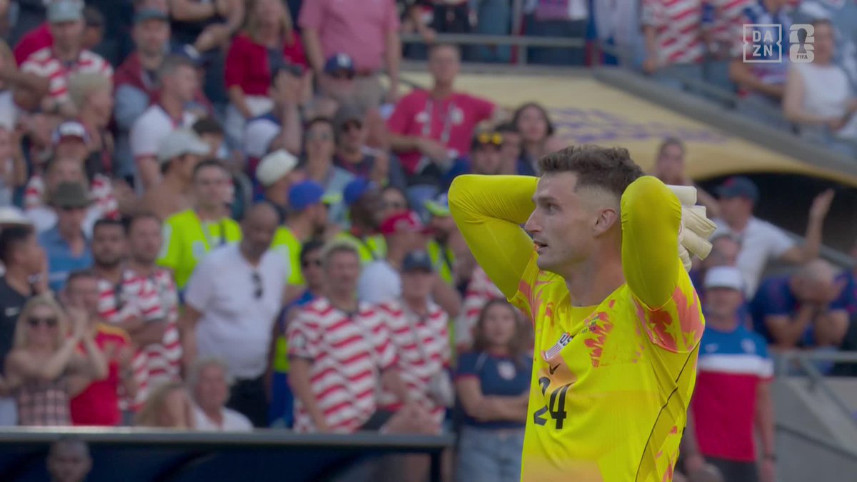 ¡ES LA LIADA DEL MUNDIAL! 🤯 EL TREMENDO ERROR DE FREESE PARA DEJAR PRÁCTICAMENTE FUERA DEL MUNDIAL A ESTADOS UNIDOS 😯 ¿Qué quería hacer el portero de Estados Unidos en el 1-3 de Bélgica? 😶 #DAZNMundial #FIFAWorldCup