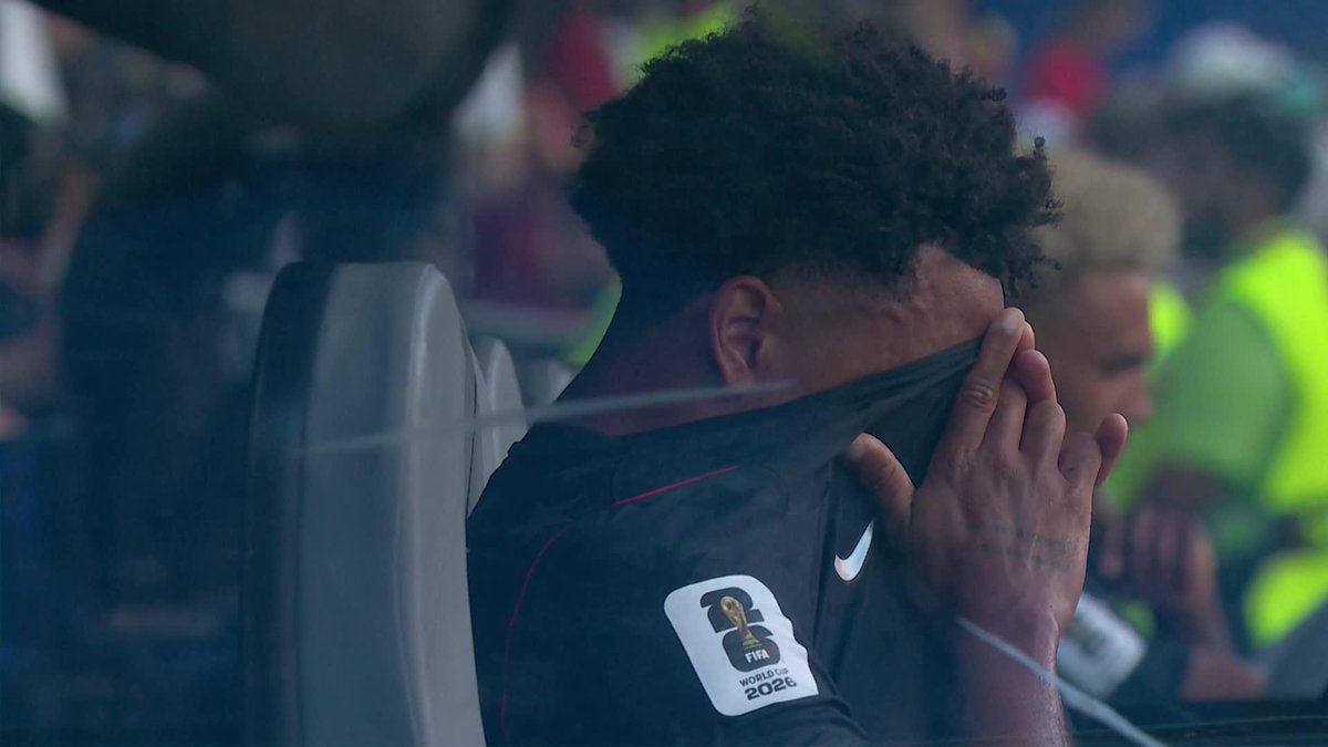 A lot of emotion on the USA side of the pitch as its #FIFAWorldCup comes to an end